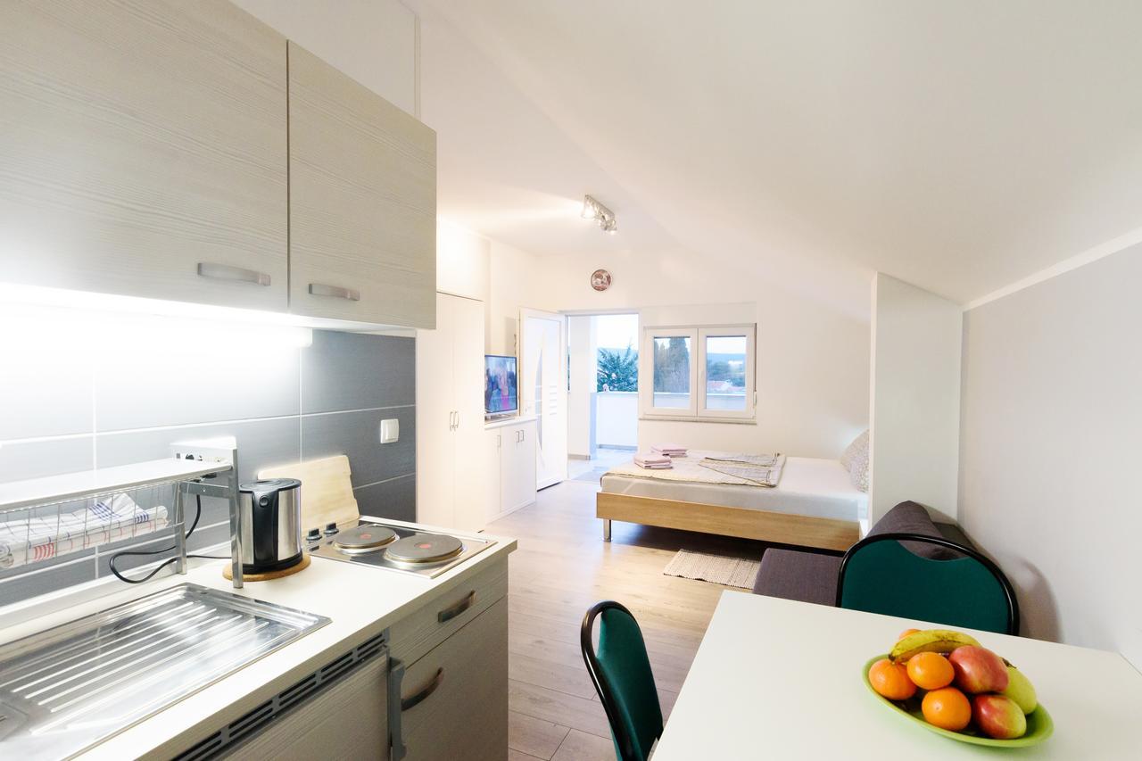 Apartmani Orhideja 고르니 카린 외부 사진